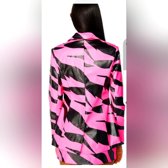 💘💞NEW ARRIVAL - Akira Pink Zebra print Faux Leather Jacket - Size 2X💗❤️🩹 - Picture 2 of 3
